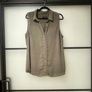 Banana Republic forest green sleeveless blouse size XL
